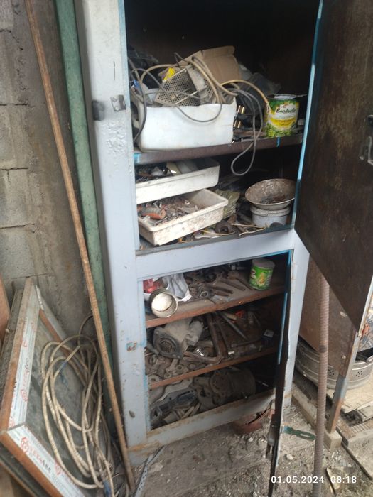 Продам сейф толстый метал