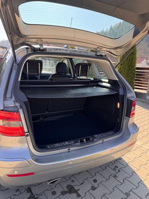 Mercedes-benz B180