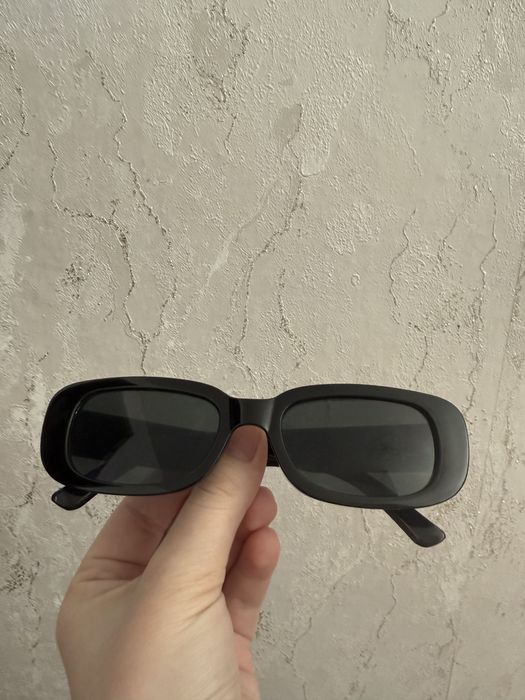 Очки солнецезащитные