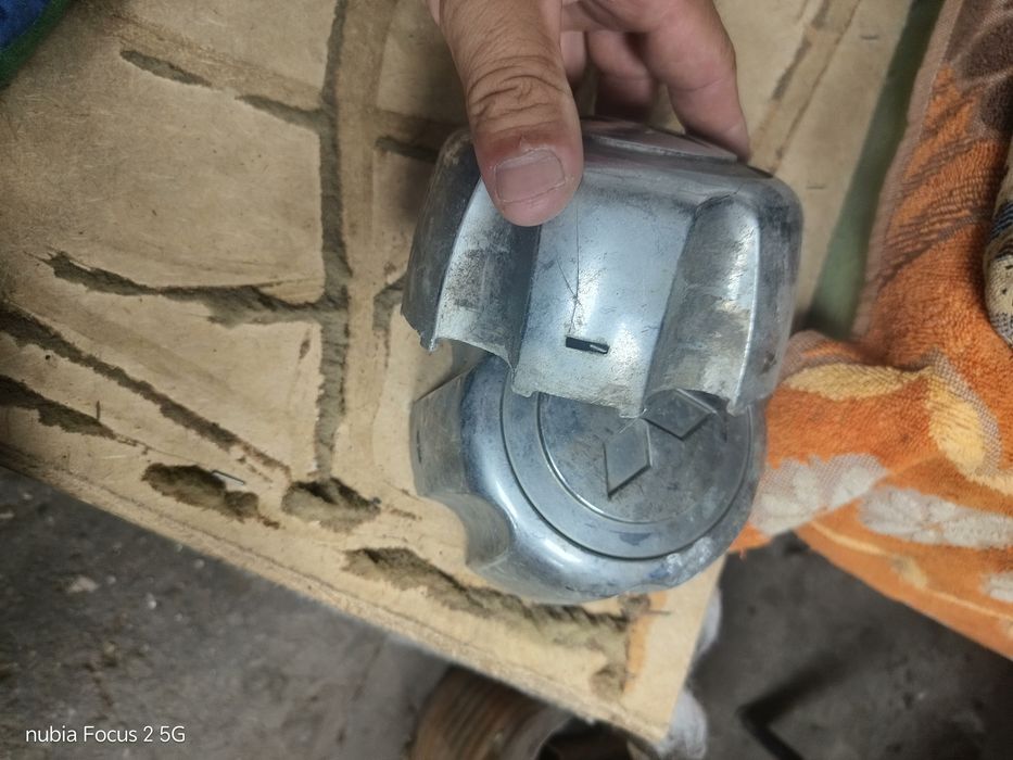 Продам центральные колпаки ММС