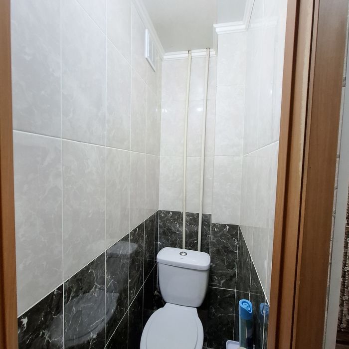 Продам 2хком квартиру район Айсберга.