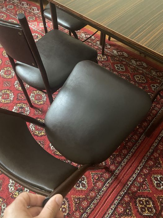 Ustar kursi yangi judayam qulay temirdan bolgan