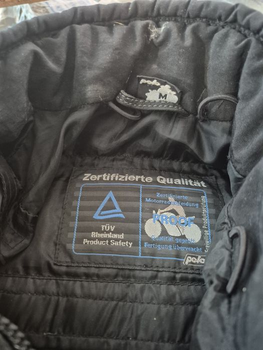 Geaca si pantaloni motocicleta din material textil cu insertii piele si protectie marime M