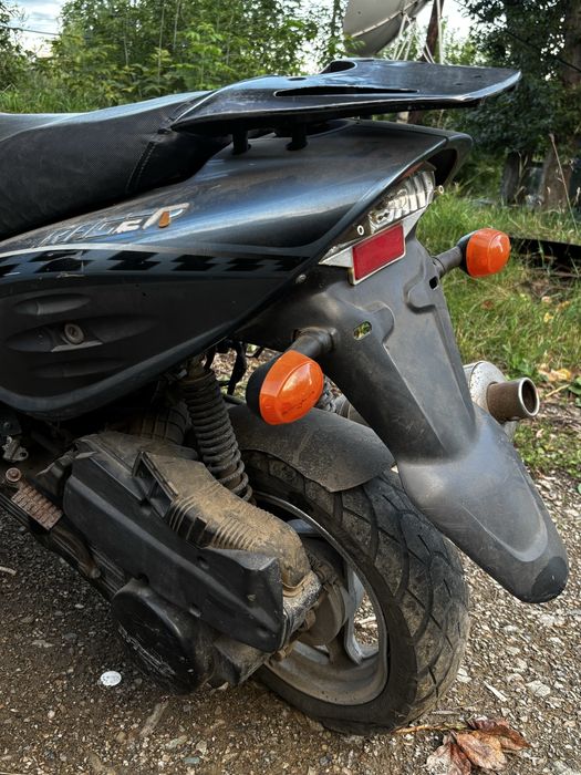 Продам скутер Raser lupus