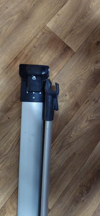 Напречни греди за автомобил.