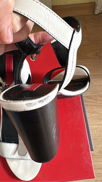 Hugo Boss сандали