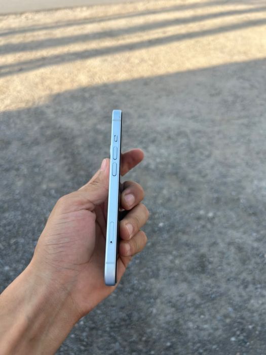 iPhone 15 с коробкой