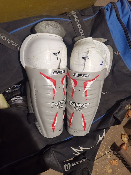 Продам хоккейную форму