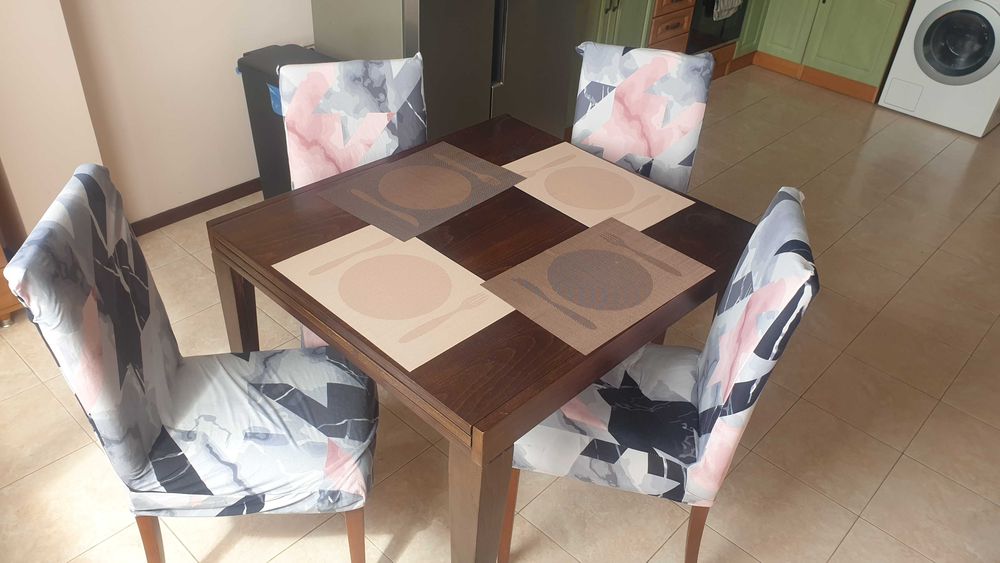 Трапезна маса от масив комплект със столово