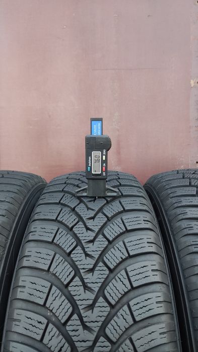 4бр. зимни гуми 195/65/15 Falken Euro winter 
dot21
7+mm
Много добро с