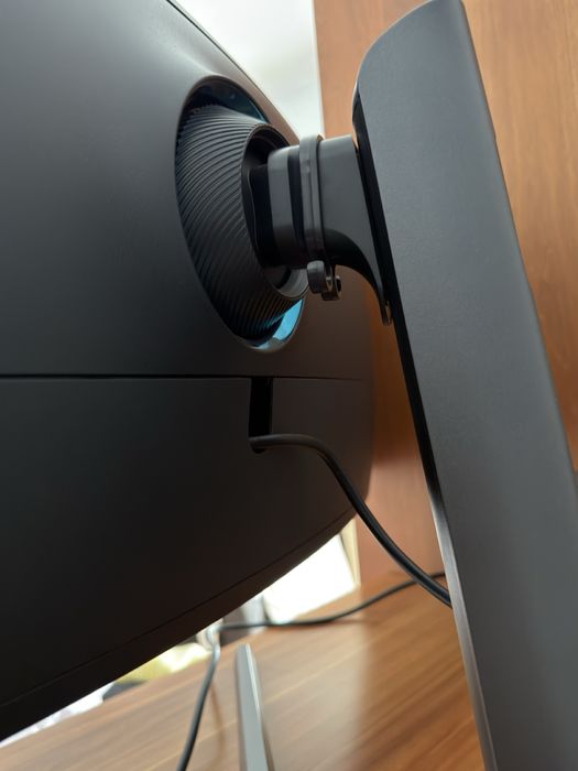 Monitor gaming Samsung Odyssey CRG9 49" curbat, Dual QHD 5120x1440, 120Hz, HDR1000, QLED – stare impecabilă