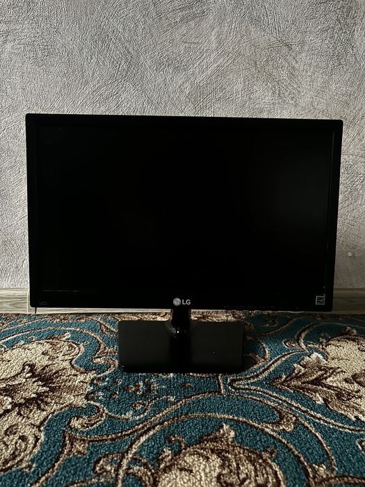 Монитор LG 19M37A 19” / Рабочий / VGA