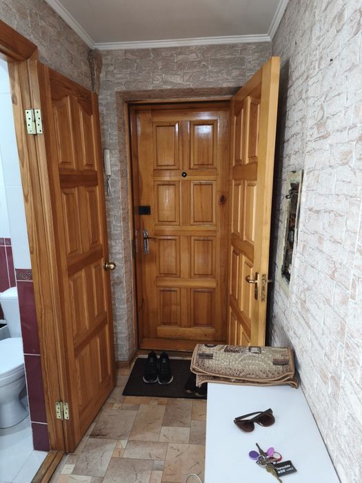 Продам 2х квартиру в центре.рацон скгу