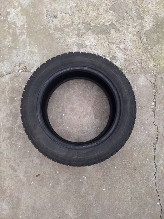 Vând cauciucuri de iarna