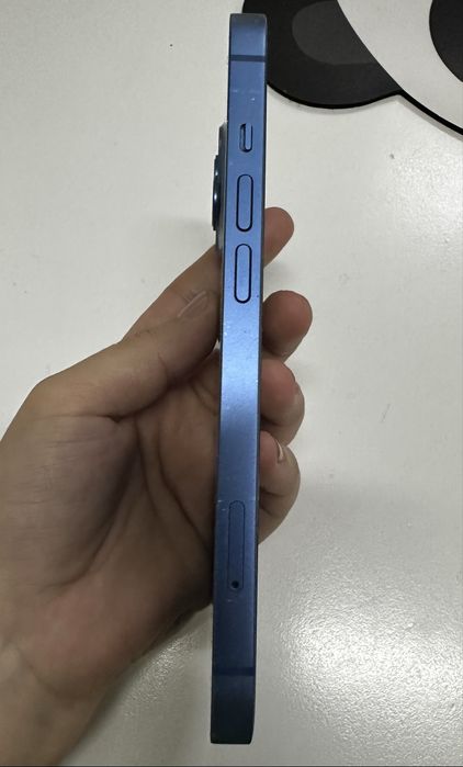 Vand telefon  Iphone 13