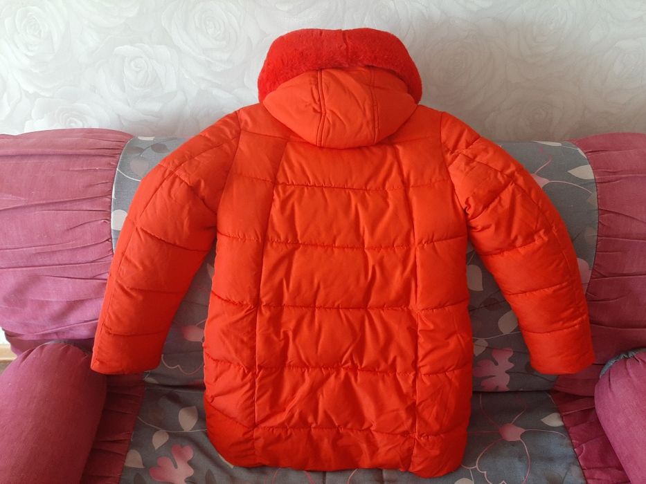 Зимняя куртка для девочки.