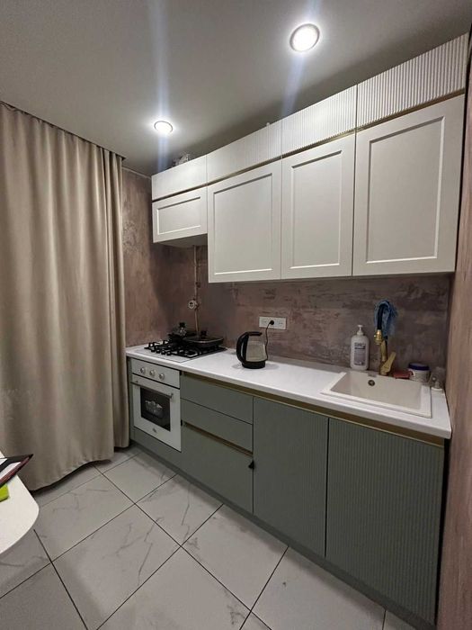 продам 3ех ком кв на детской больнице