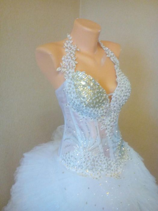 Прокат и продаже новое свадебное платье