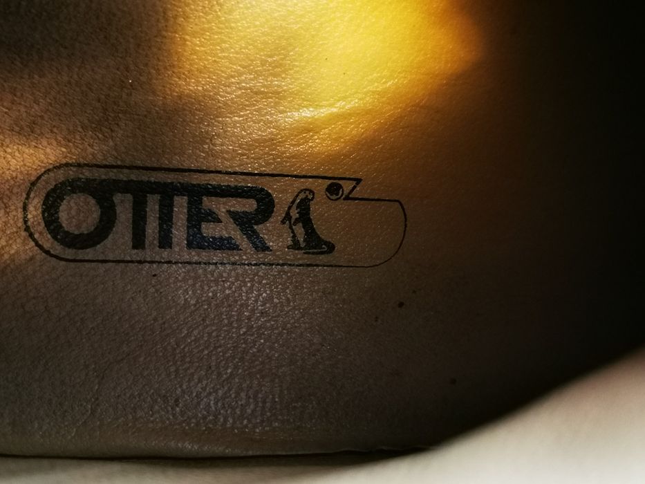 Ghete piele Otter