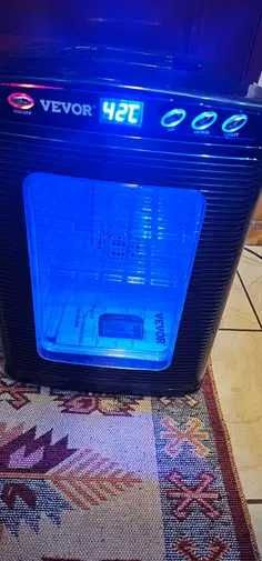 incubator oua pentru reptile si pasari Vevor 25 l, alimentare 12 V DC sau 220 V AC