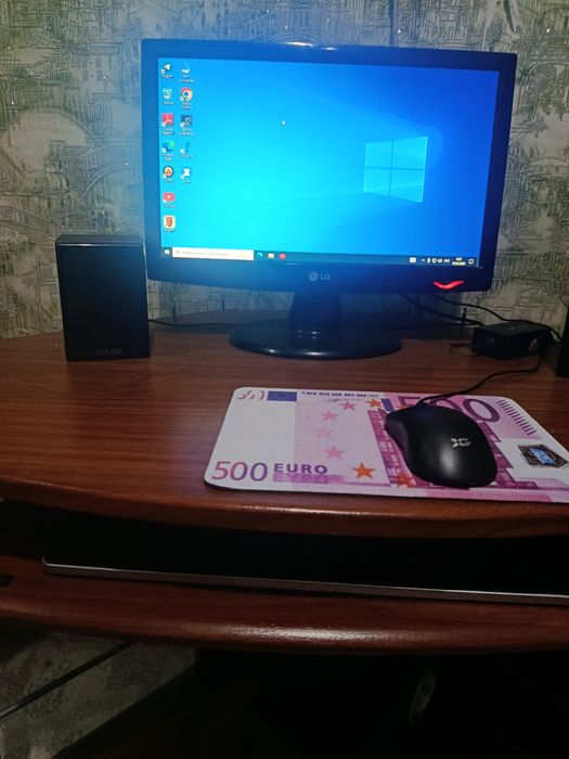 Продаётся рабочий компьютер