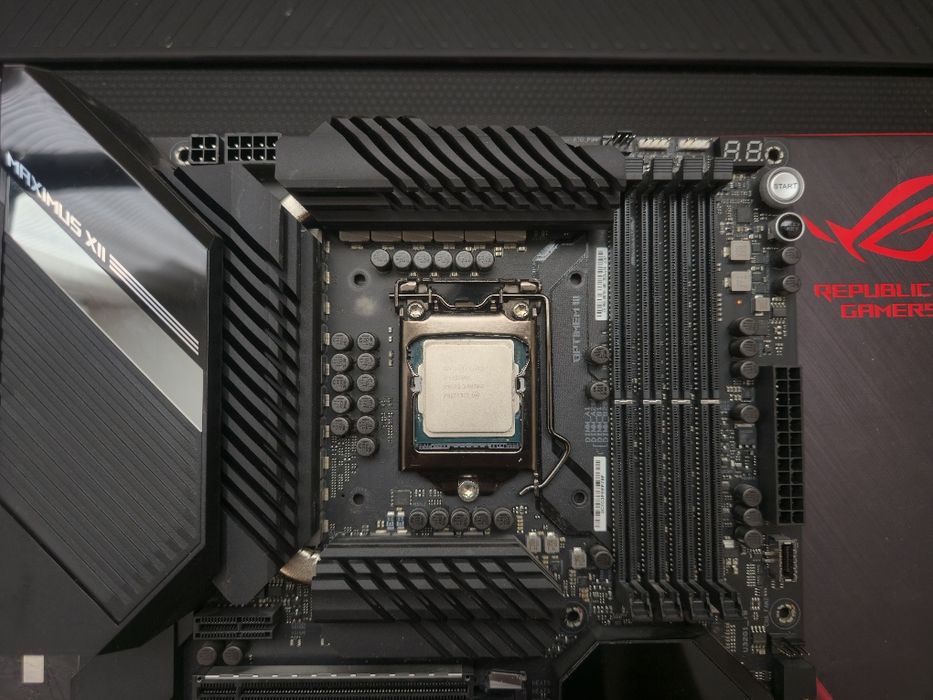 Комплект ASUS ROG Maximus XII Hero (Wi-Fi) + Intel Core i7-10700K (LGA1200)