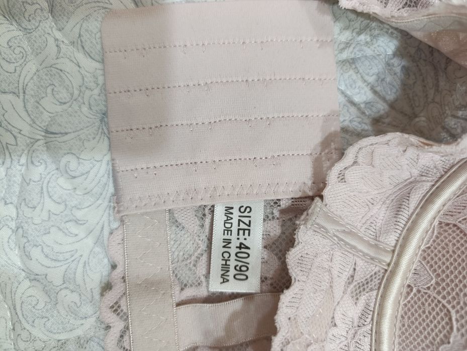 Женская одежда .