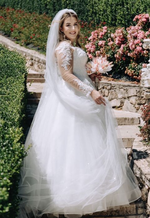 Rochie mireasa alba