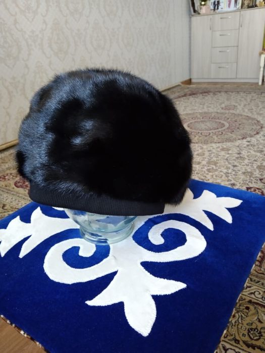 Продам норковый берет