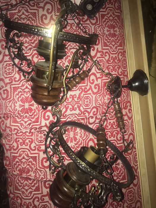 Антични Лампи и полилеи Уникални барокови от дърворезба ковано желязо