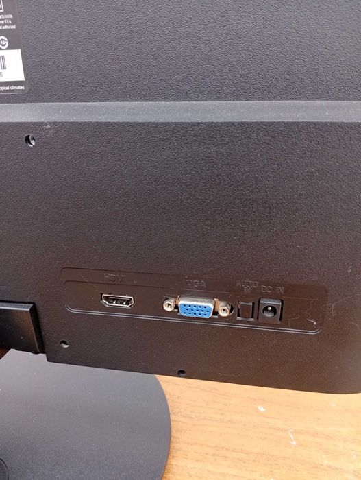 Monitor DELCOM 19 sotiladi