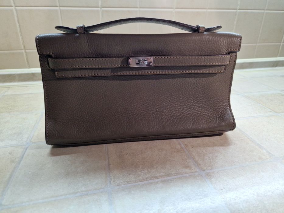 Продаётся кожаный клатч hermes kelly