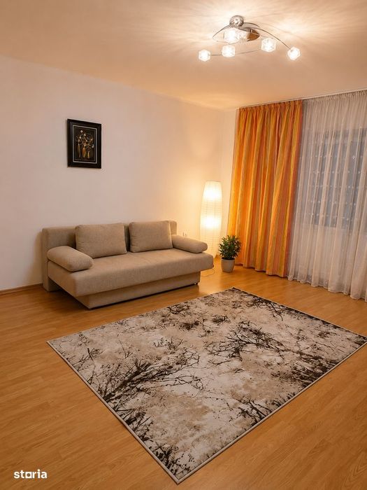 Garsoniera decomandata cat 2 camere / zona Decebal