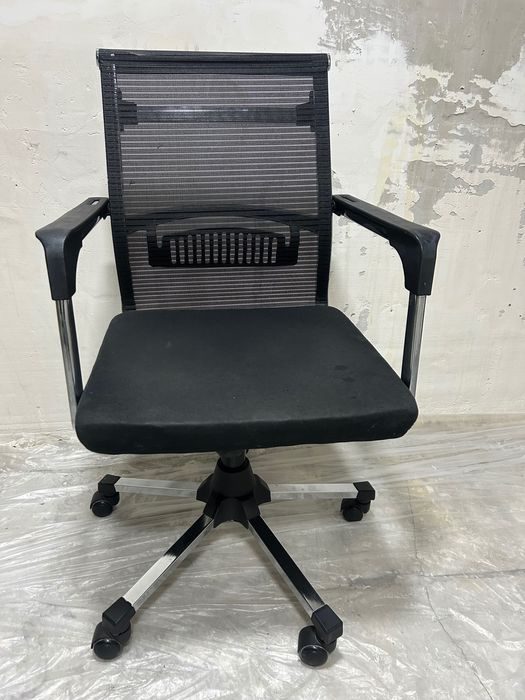 Школьный стул офисное кресло