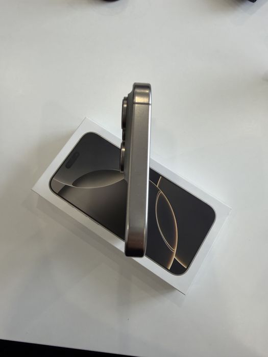 Apple iPhone 16 Pro Max 256GB Natural Titanium