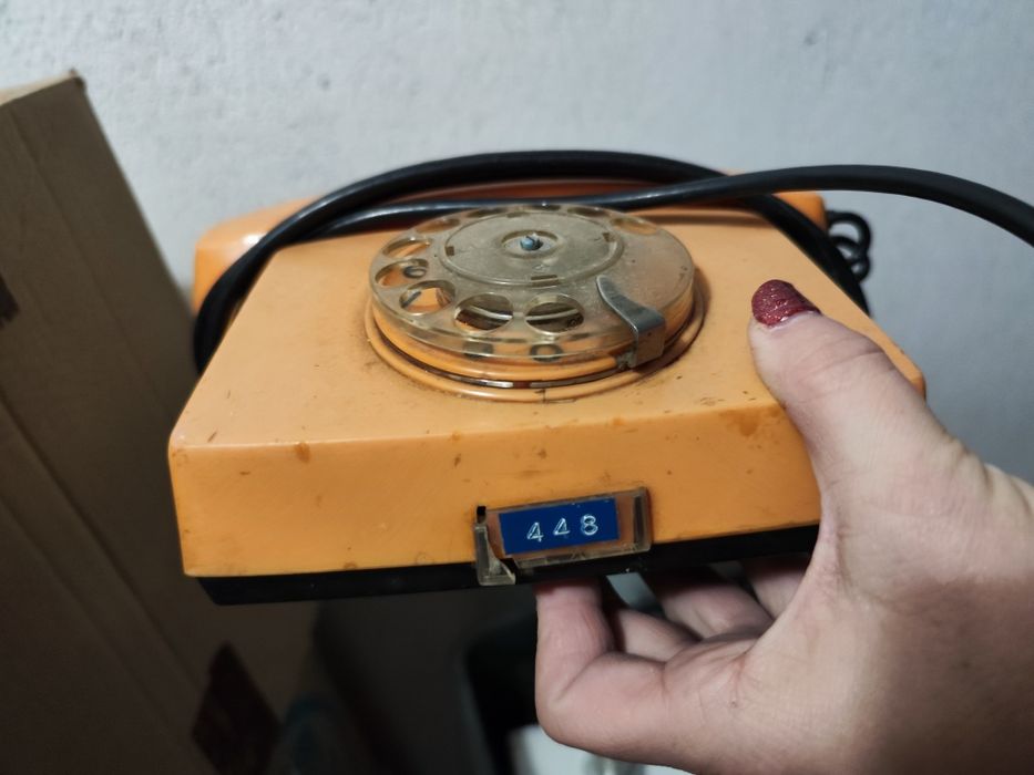 Ретро телефон с шайба