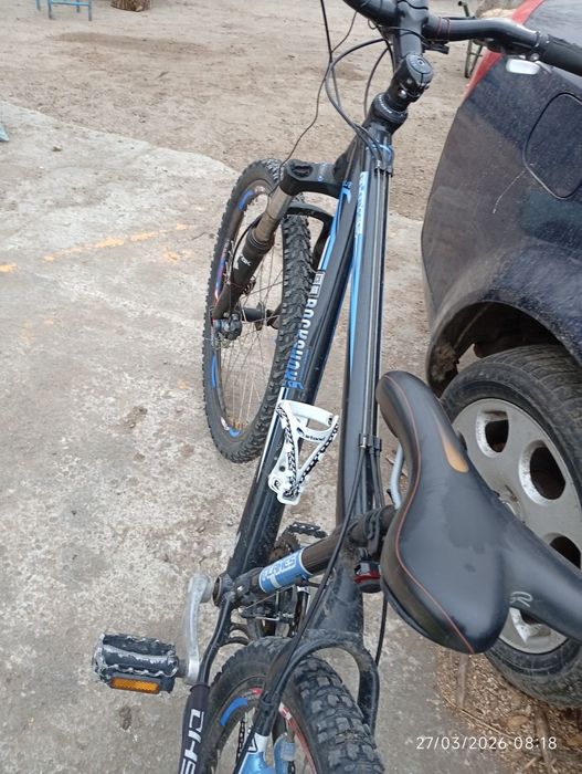 Vand bicicleta  de ofrod si de oras