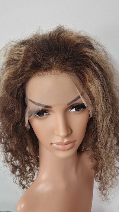 Естествена афро къдрава перука - кафява с руси кичури / 13x4 Lace