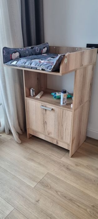 Пеленальный столик