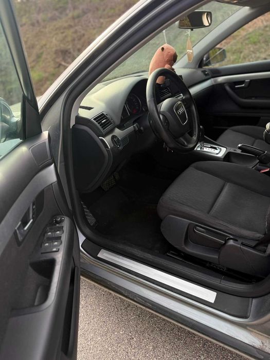 Продавам Ауди а4 авант