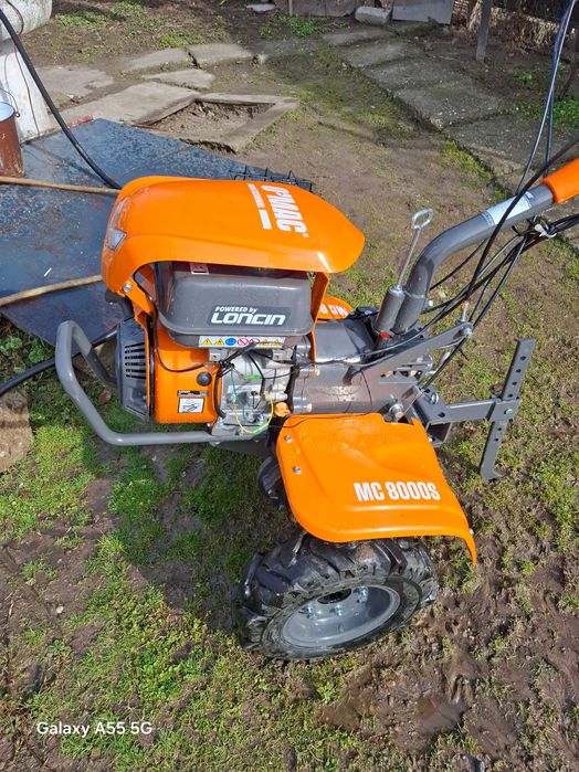 Ofertă Vând motocultor cu remorca