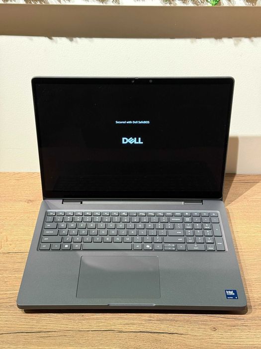 Laptop Dell Precision Pro Max 16 Plus UHD+ Tandem OLED 120Hz Ultra 9 285HX 32GB Ram NVIDIA RTX Pro 3000 12GB 1TB SSD Win11 Pro Firma Factura Garantie