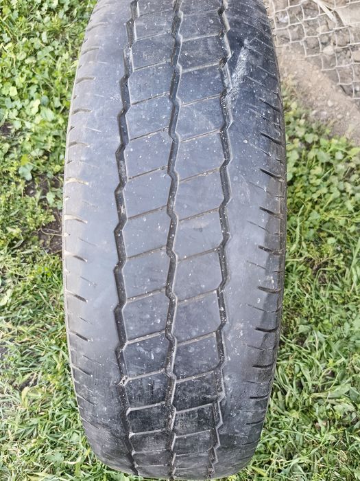 Продам шину в количестве 1 штука