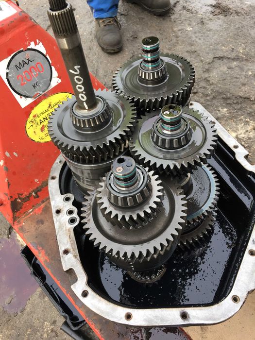 Cutii de viteza powershift - reparatii utilaje