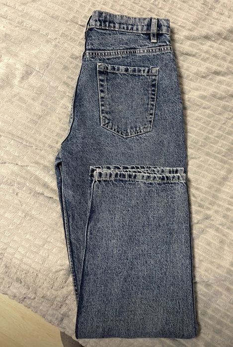 продам джинсы новые