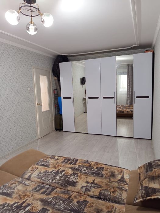 Продам 4 комнатную квартиру.