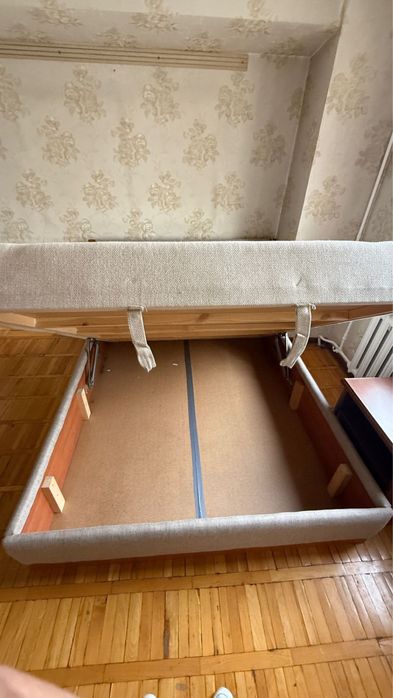 Кровать двухспальная