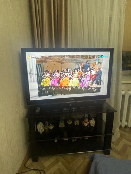 Телевизор марки Самсунг