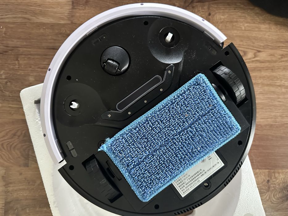 Робот пылесос