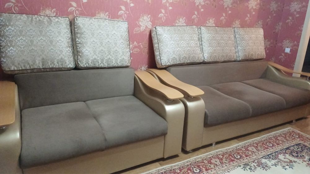 Уголок отдыха (диван с креслом и софой)